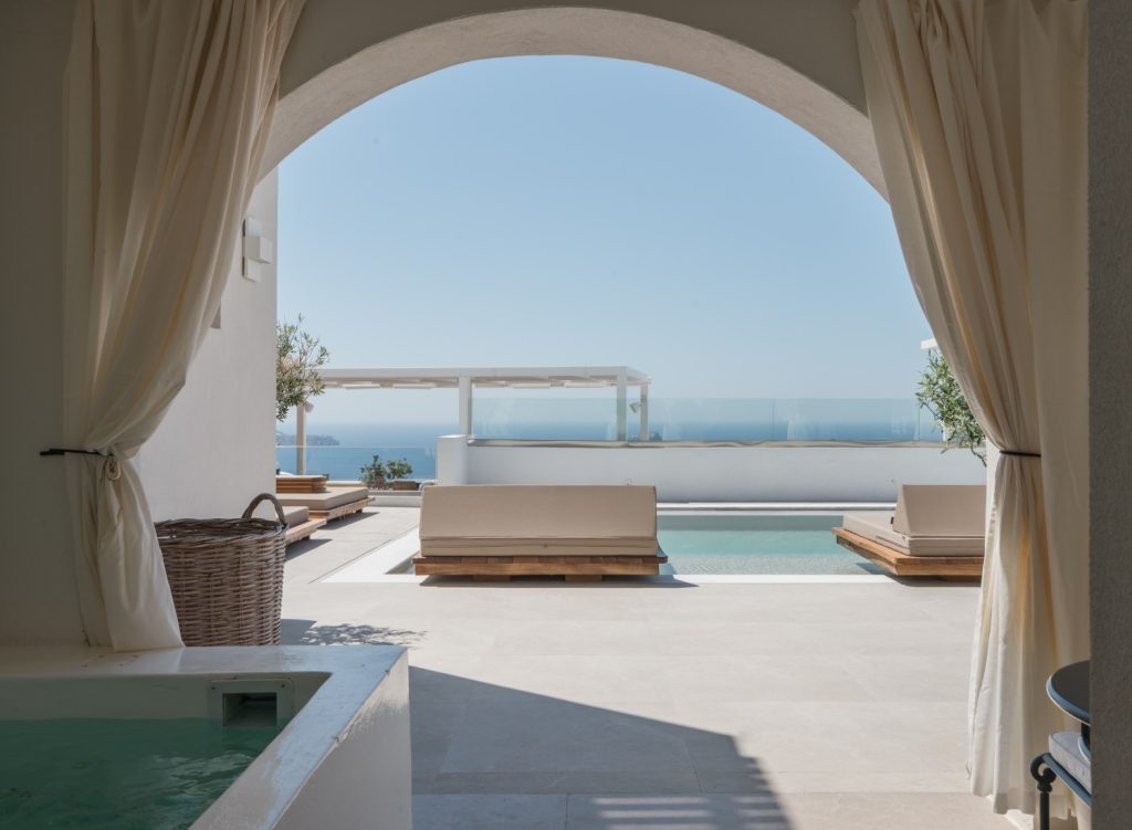 caldera-superior-double-room-30-1.jpg
